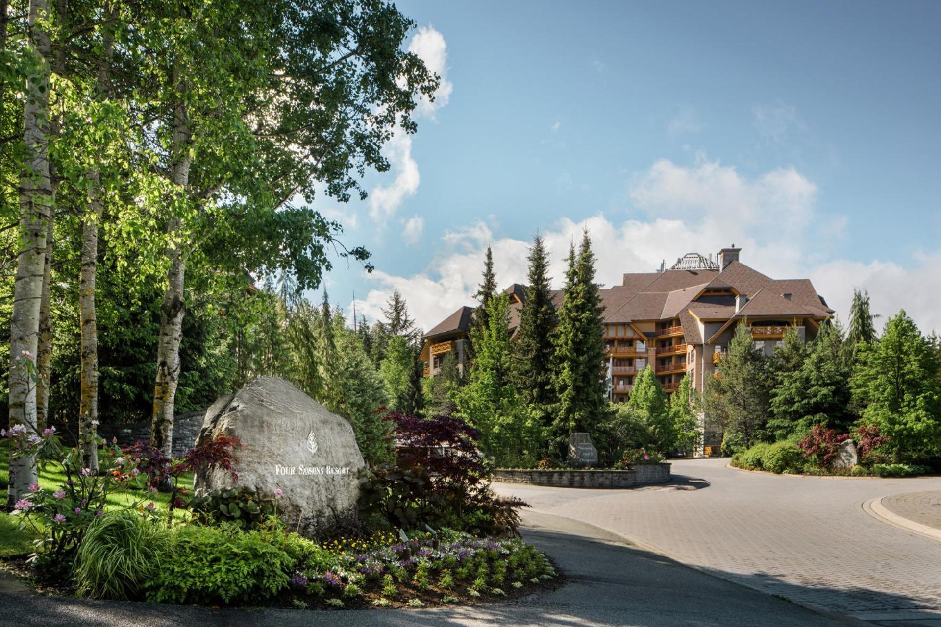 Four Seasons Resort Whistler Extérieur photo